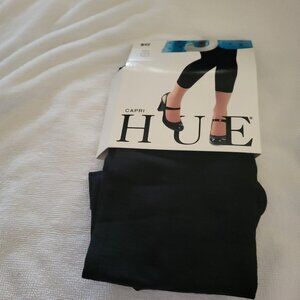 Hue Capri Leggings with LIght Control (new in package)